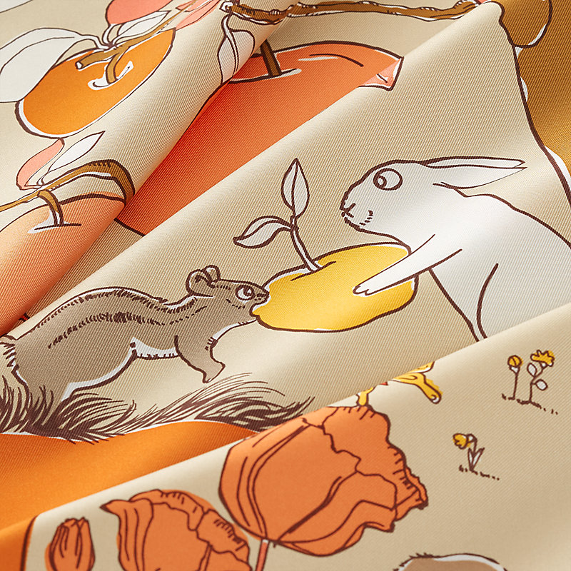 カレ 90 《ル・ポミエ・セリエ》 | Hermès - エルメス-公式サイト